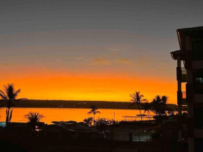 Flat luxuoso -Resort beira lago com a vista incrível